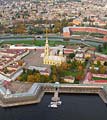 Вид Петропавловской крепости сверху